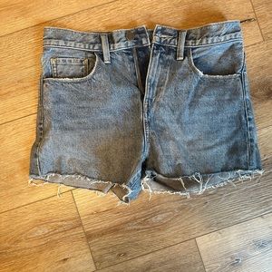 Treasure & Bond jean shorts - size 28 - great condition